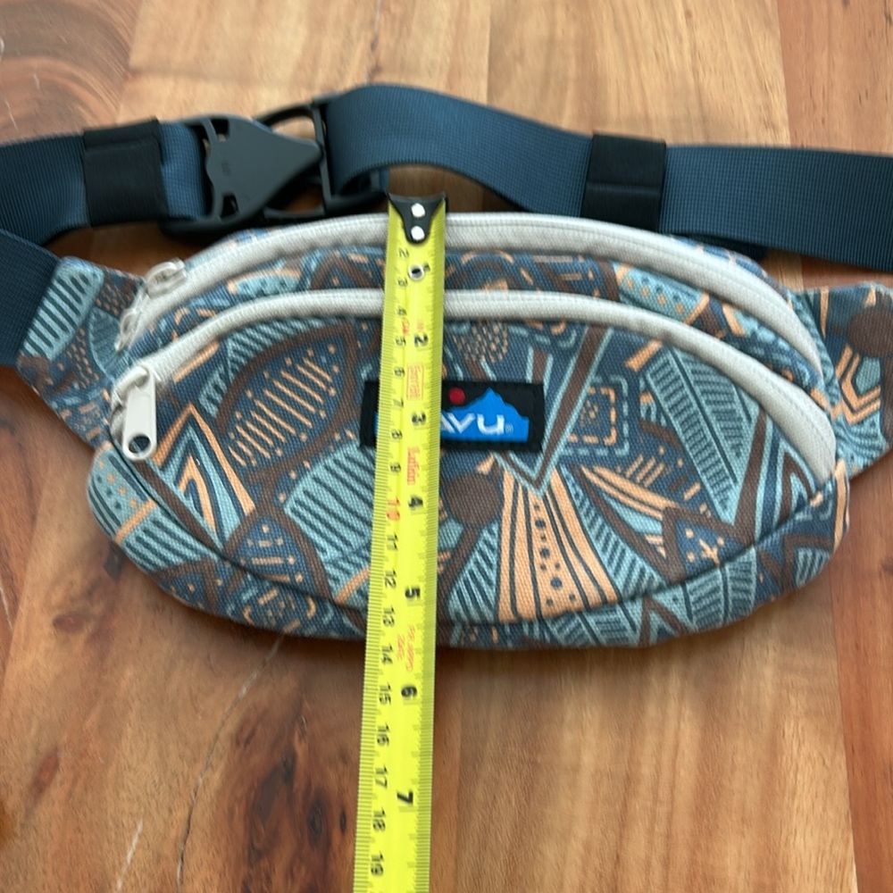 KAVU Geometric ClothBelt Bag Fanny Pack- Blue and Tan - Picture 2 of 7